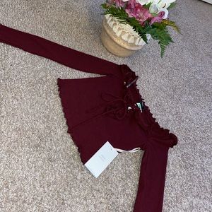 Crop top long sleeve. NEW!!